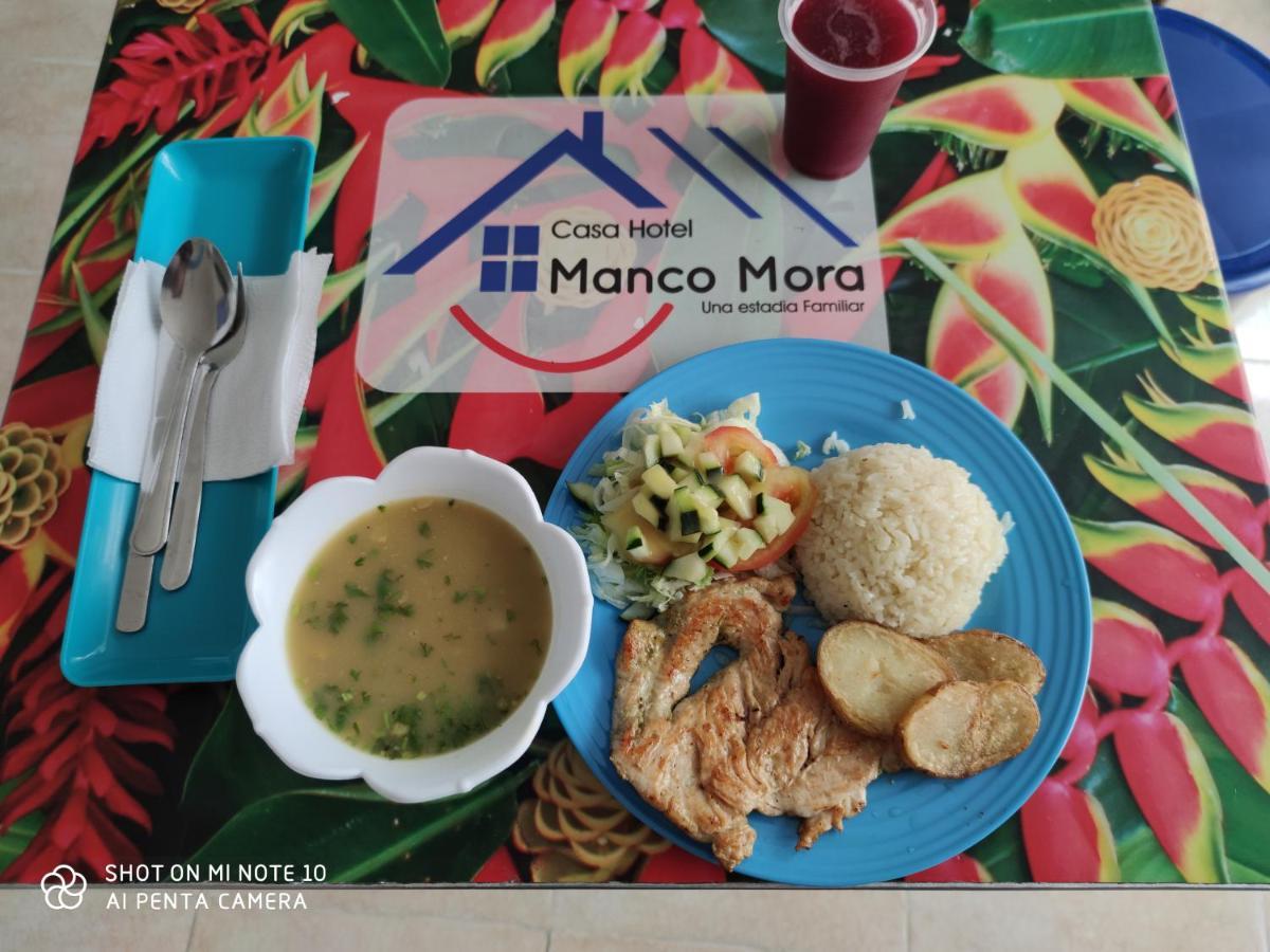Casa Hotel Manco Mora 메딜린 외부 사진