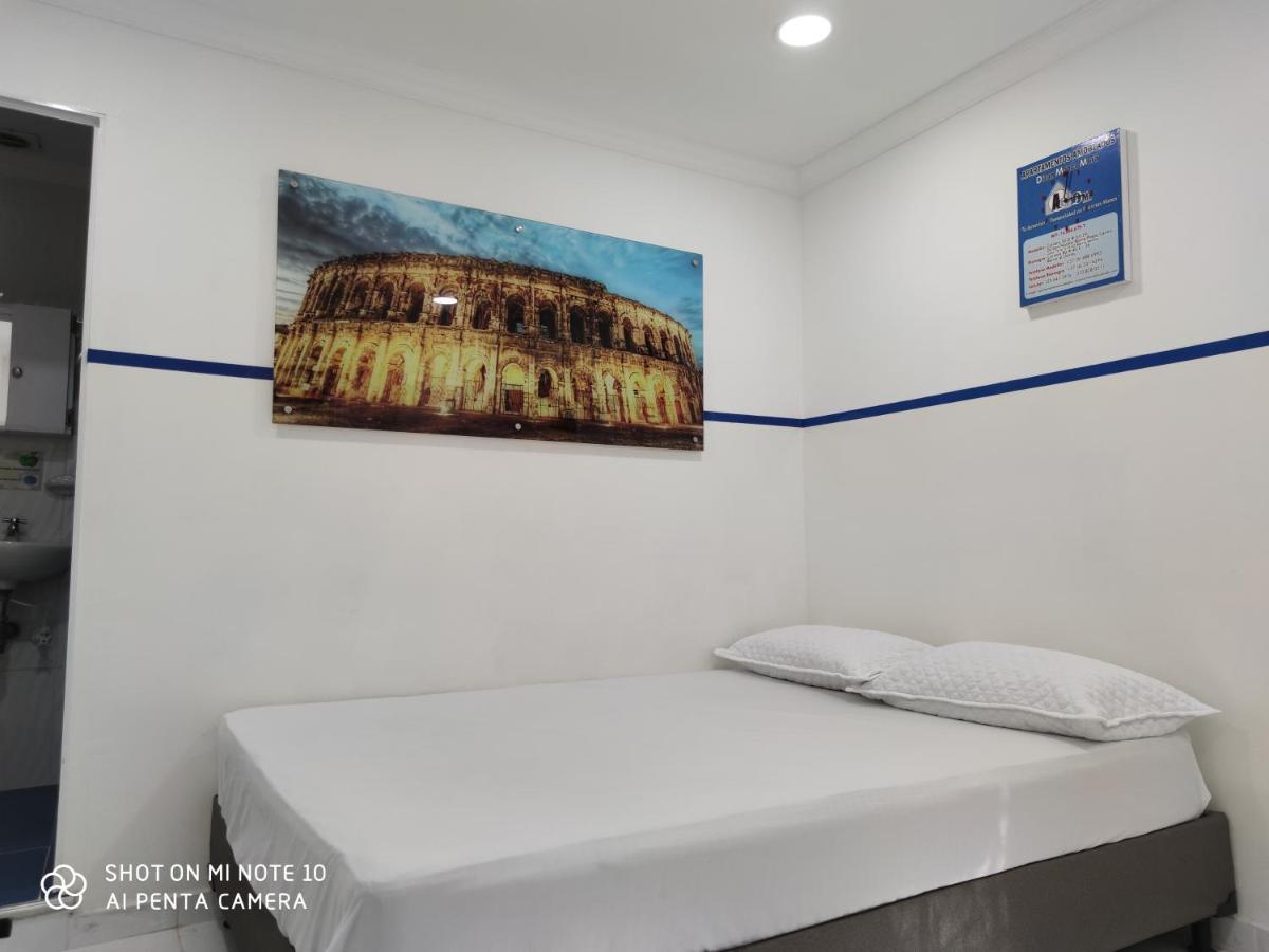 Casa Hotel Manco Mora 메딜린 외부 사진