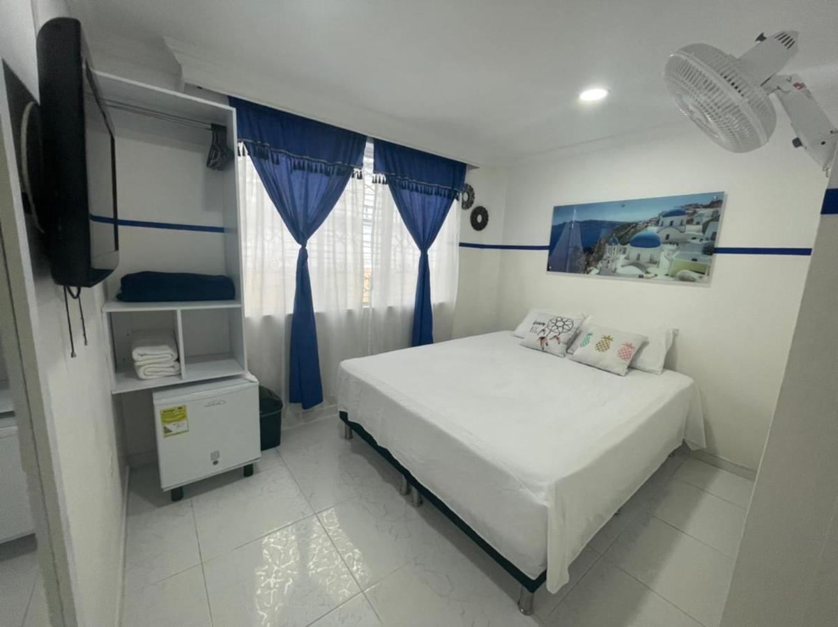 Casa Hotel Manco Mora 메딜린 외부 사진