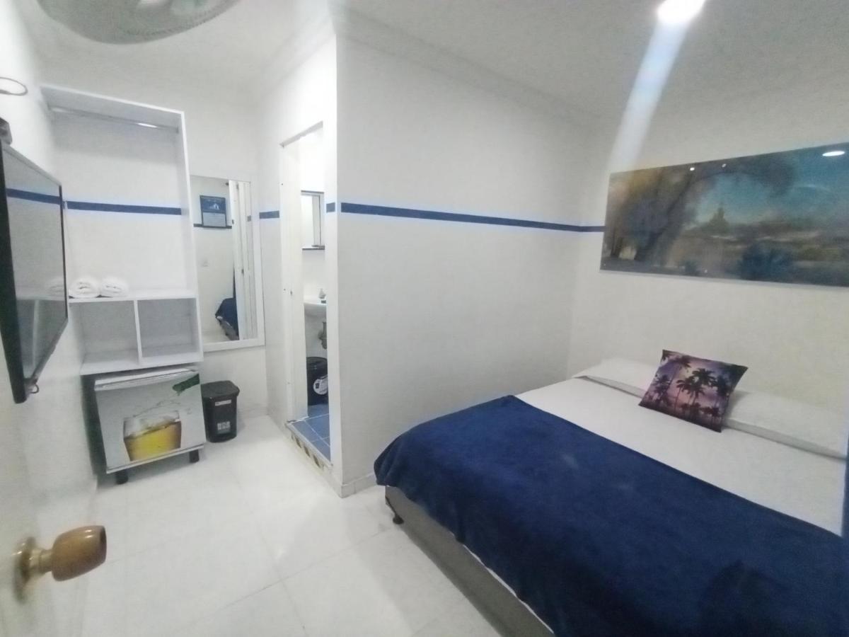 Casa Hotel Manco Mora 메딜린 외부 사진