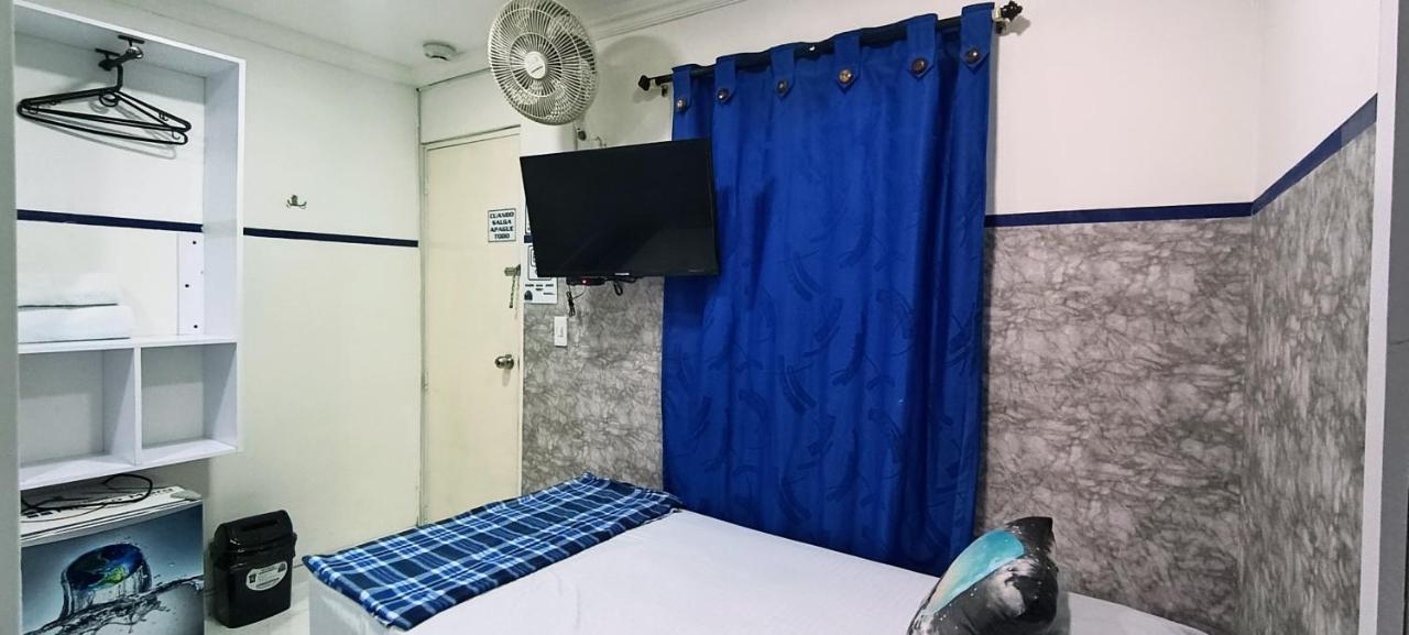 Casa Hotel Manco Mora 메딜린 외부 사진