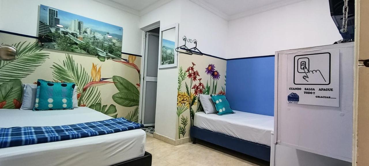 Casa Hotel Manco Mora 메딜린 외부 사진