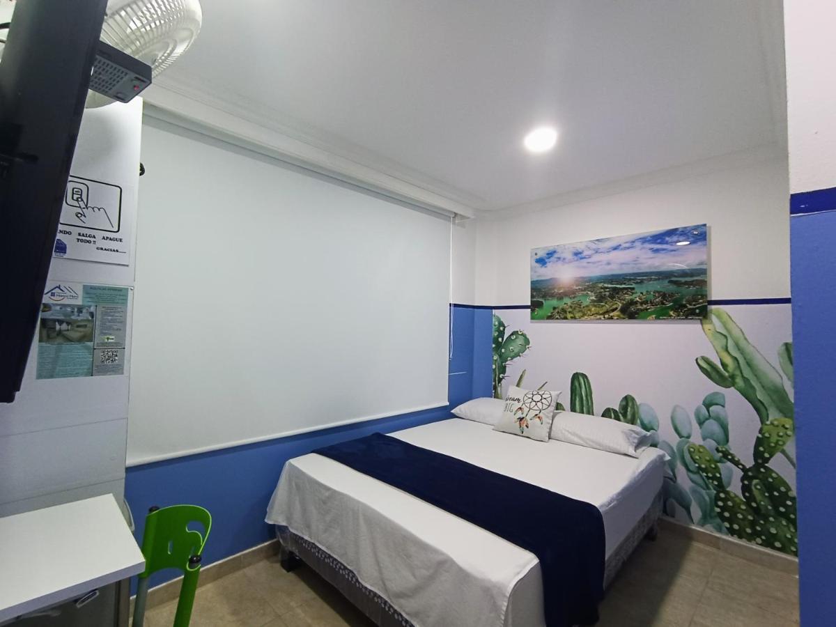 Casa Hotel Manco Mora 메딜린 외부 사진