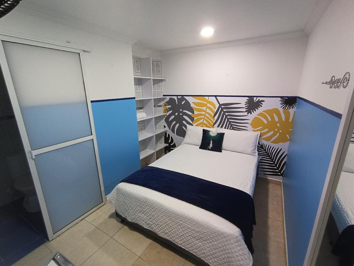 Casa Hotel Manco Mora 메딜린 외부 사진